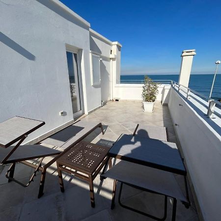 La Finestra Sul Mare Appartement Bari Buitenkant foto