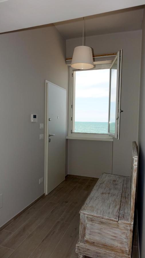 La Finestra Sul Mare Appartement Bari Buitenkant foto