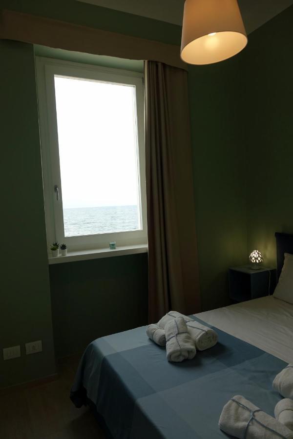 La Finestra Sul Mare Appartement Bari Buitenkant foto