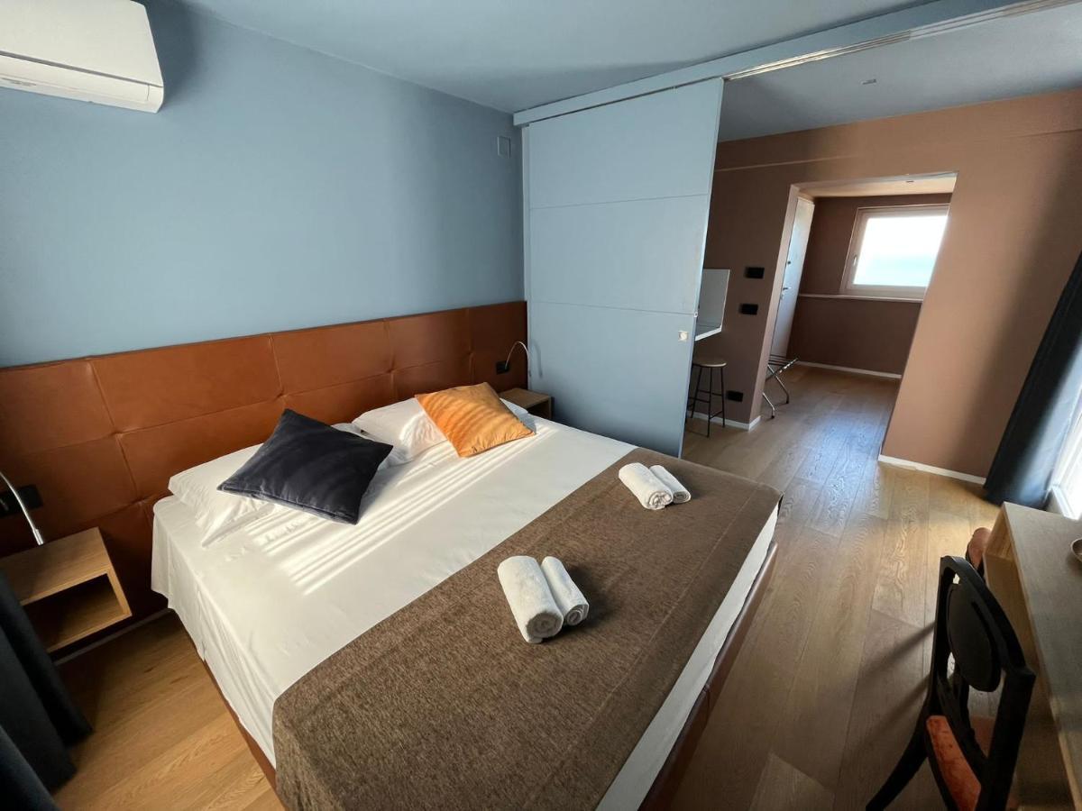 La Finestra Sul Mare Appartement Bari Buitenkant foto
