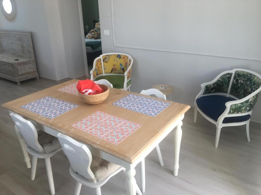La Finestra Sul Mare Appartement Bari Buitenkant foto