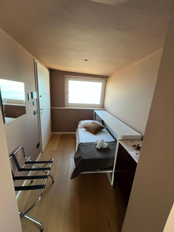 La Finestra Sul Mare Appartement Bari Buitenkant foto